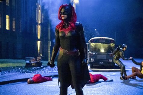 Batwoman Le Génial Trailer Est Enfin Sorti