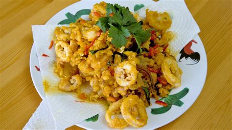 Salted egg squid (sotong) - easy Malaysian recipe