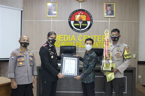 Hari Bhayangkara Ke Polda Banten Beri Penghargaan Kepada Desa Dan