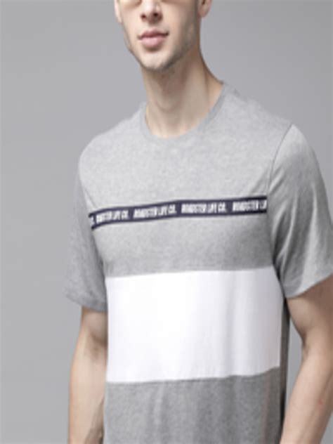 Buy The Roadster Lifestyle Co Men Grey Melange And White Striped Pure Cotton Round Neck T Shirt