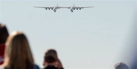 World's Biggest Plane, Stratolaunch Finally Takes Off With Record Wingspan Of 385 Feet