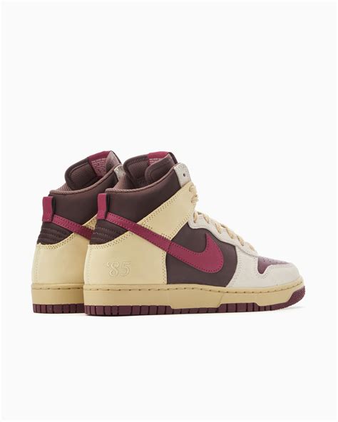 Nike Women S Dunk High 1985 Valentine S Day Bunt FD0794 700 FOOTDISTRICT