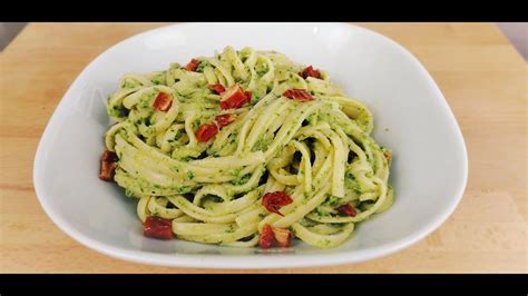 Pasta mit Avocado Grünkohl Pesto YouTube