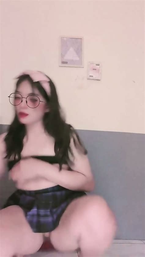 TELEGRAM GEXCOM Sella Cute Udah Gak Tahan Ingin Colok Dildo