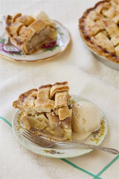 Flakey And Easy Pear Pie Gemmas Bigger Bolder Baking