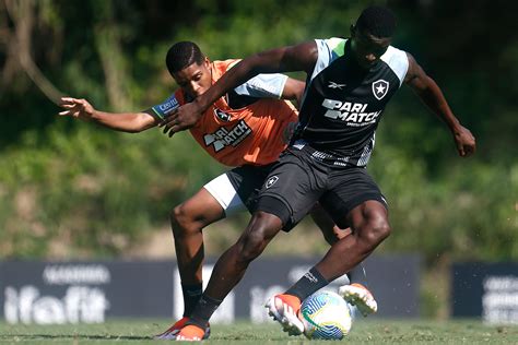 Botafogo Procura Defender Sequ Ncia Invicta Contra O Fluminense