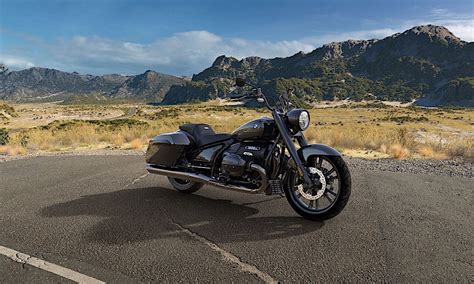 BMW R 18 Roctane Is A New German Bagger Meant To Scare Harleys Away