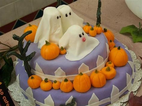 Halloween/Baby Shower cake - Decorated Cake by Mary - CakesDecor