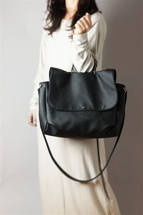 Black Vegan Leather Crossbody Bag | semashow.com