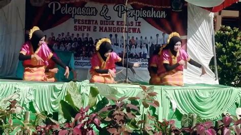 Pertunjukan Tari Lopi Penge Smp Negeri 2 Manggelewa Youtube