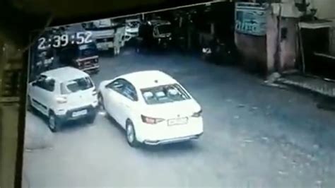 Watch Mumbai Man Makes Narrow Escape After A Bus Runs Over Him Mumbai News Hindustan Times