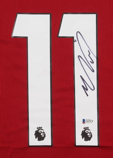 Mohamed Salah Signed Liverpool F.C. Jersey (Beckett COA) | Pristine Auction