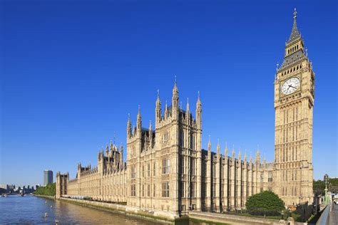 Big Ben Houses Of Parliament London England By Laurie Noble