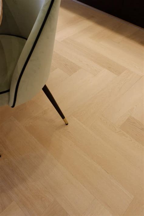 Julia Naturel Eiken PVC Visgraat XL Beoordeeld Met Een 9