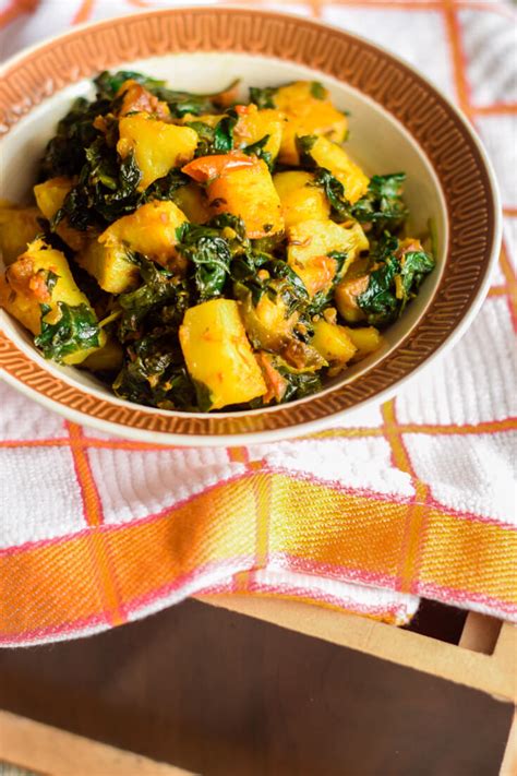 Potato And Spinach Dry Curry Sukhe Aloo Palak Ki Sabzi