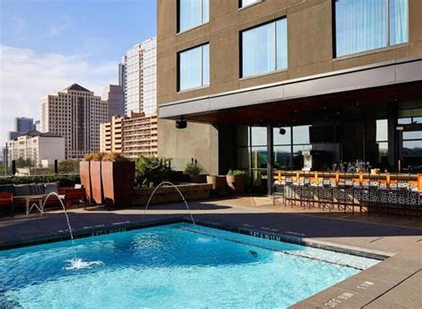 Geraldine S At Hotel Van Zandt Rooftop Bar In Austin The Rooftop Guide