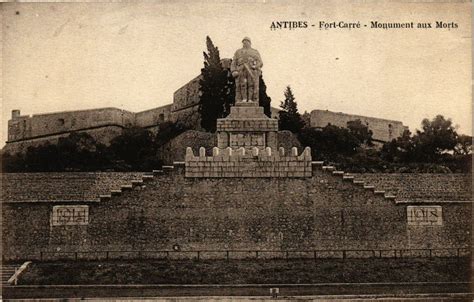 Antibes Fort Carré Monument aux Morts à Antibes Cartorum