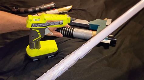 How To Make An Unstable Lightsaber Blade With Hot Glue Gun Easy