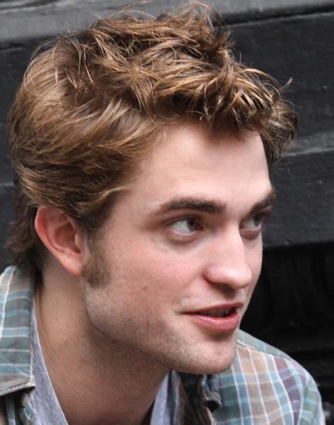 Robert Pattinson As Edward Cullen Hairstyle Pictures Celebrities