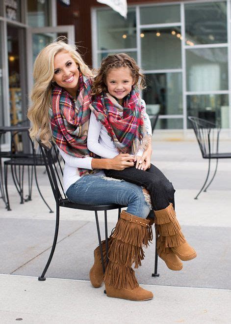 40 Adorable Mother And Daughter Outfits Momooze Mother Daughter