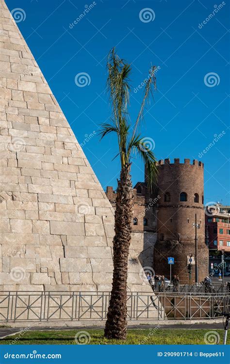 Exterior of the Pyramid of Cestius Editorial Stock Image - Image of ...