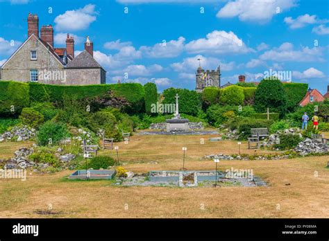 Shaftesbury abbey hi-res stock photography and images - Alamy