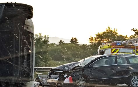 Dos Muertos En Accidente De Tráfico Con Varios Vehículos En La Nacional 120 En Vilamartín De