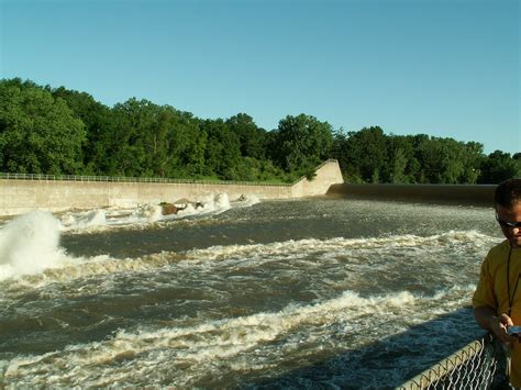 Coralville Dam Flooding Water Flows Over The Spillway At C Flickr