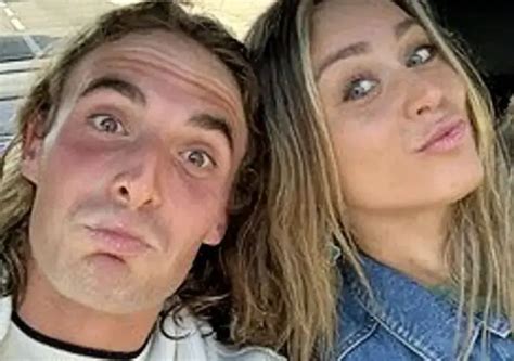 Paula Badosa Stefanos Tsitsipas JuliannaZhi