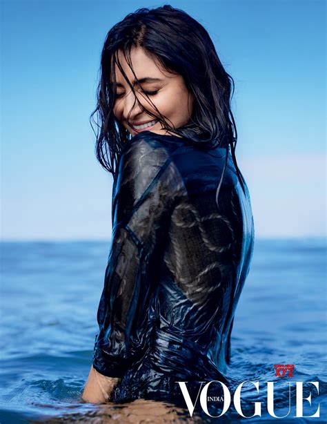 Actress Anushka Sharma Latest Hot And Sexy Stills From Vogue India