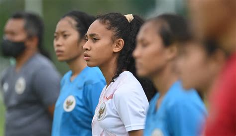 FOTO Timnas Sepakbola Putri Indonesia Jalani Pemusatan Latihan Perdana