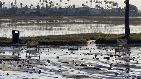 Rushing waves flood coastal areas of San Diego County after a powerful ...