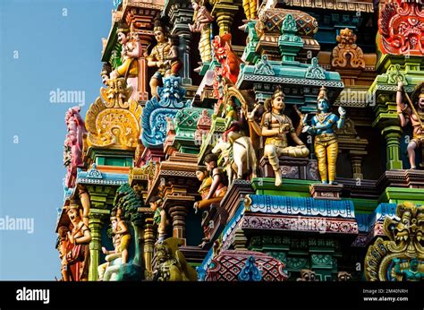 Los Gopurams Del Templo Menakshi Sundareshwara En Madurai Tienen Hasta