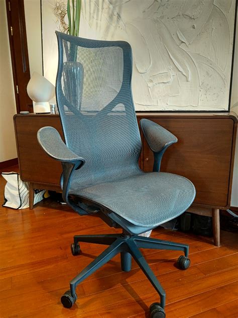 Herman Miller Cosm Ergonomic Computer Office Chair 傢俬＆家居 傢俬 椅子