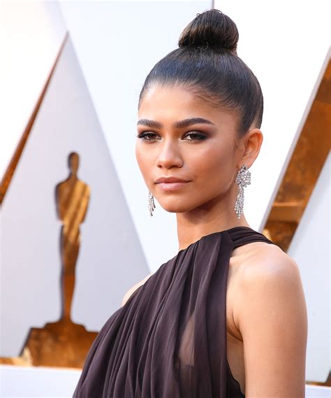 Zendayas Best Red Carpet Hair And Makeup Looks Teen Vogue