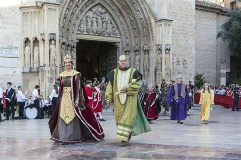 València se engalana para celebrar la festividad del Corpus la festa