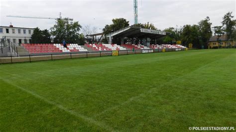 Stadion Pogoni Grodzisk Mazowiecki Stadiony Net