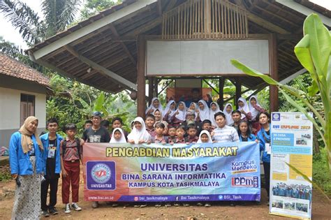 Giat Tim BSI Explore Desa Pangebatan Mengajar Ekstrakurikuler Pramuka