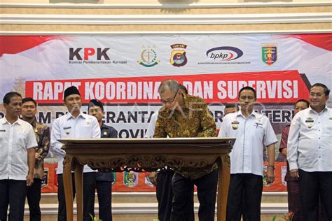 Pakta Integritas Kpk Dan Provinsi Lampung Antara Foto