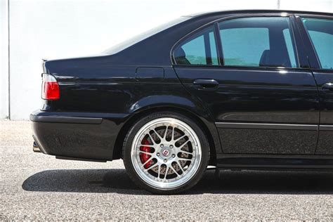 2002 BMW M5 E39 The Studio