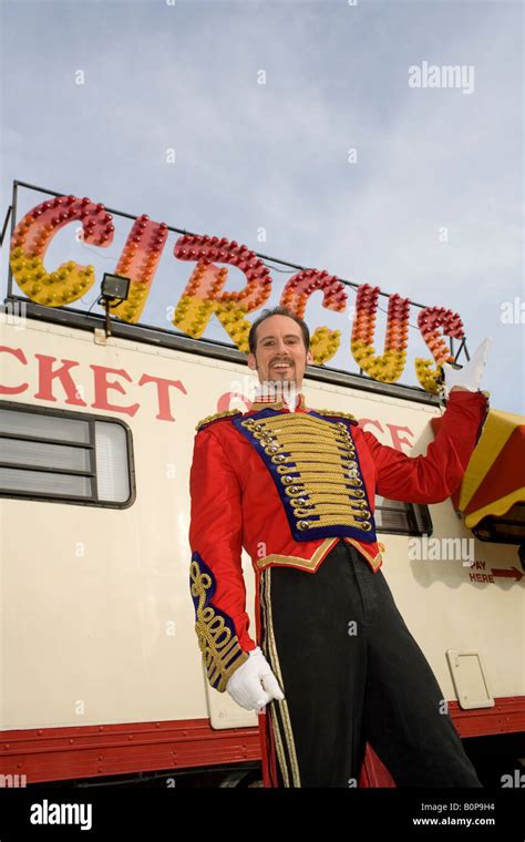 Ringmaster Circus High Resolution Stock Photography And Images Alamy