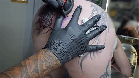 INICIANDO O DIA UMA MUDANÇA NA MINHA TATUAGEM ANAL XNXX