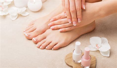 Tips To Do Manicure Pedicure At Home