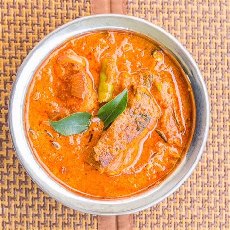 Kerala Fried Fish Curry (Varutha Meen Palukari)