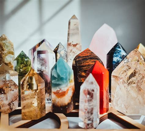 Crystal Home Decor How To Display Your Healing Crystals In Any Room Sa Decor And Design