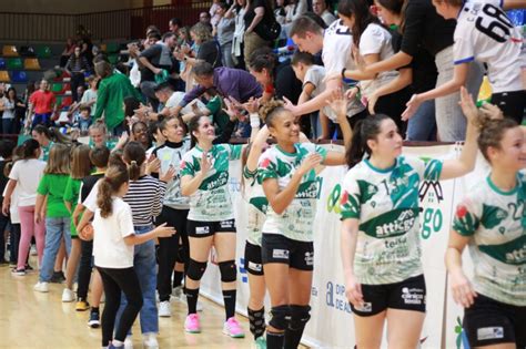 El Atticgo BM Elche Refrenda Su Mejor Momento Club Balonmano Elche