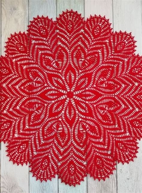 Elegant Stunning Fabulous Free Crochet Work Table Runner Doily Pattern