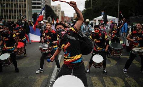 Se Reanudan Las Manifestaciones En Colombia