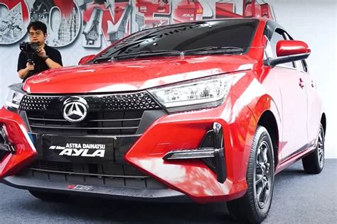 Mobil Lcgc Full Power Daihatsu Ayla Jadi Pesaing Berat Toyota