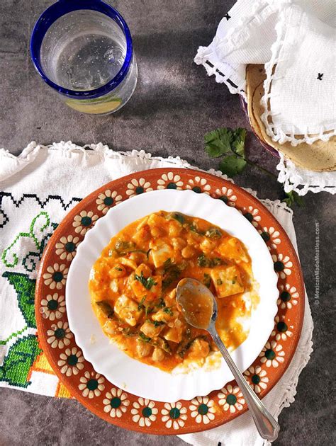 queso  chile  queso en salsa cheese  salsa mexican